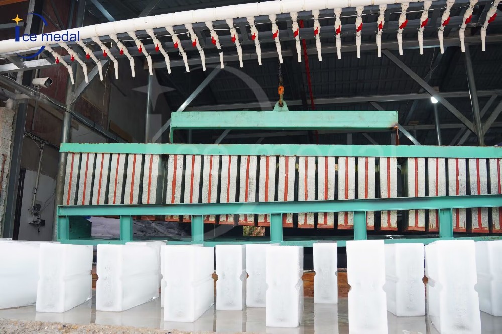 30噸鹽水冰磚機  工業(yè)制冷高效解決方案